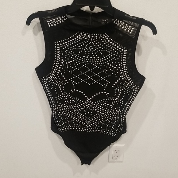 Top - Picture 1 of 3